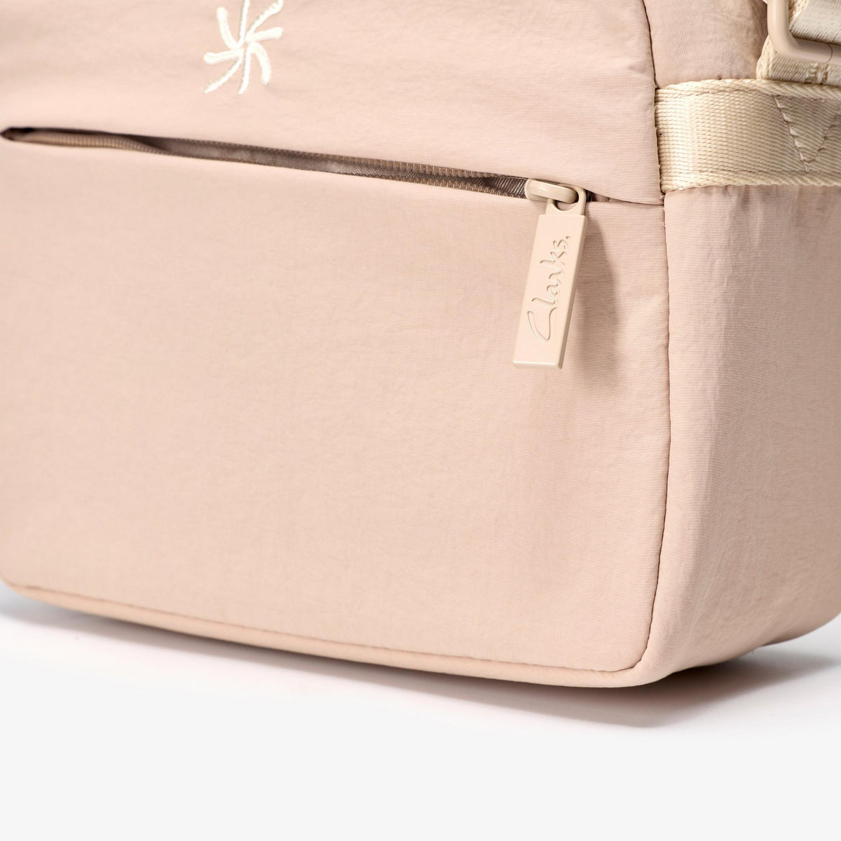 Cloudsteppers Crossbody Bag Sand - US 0998