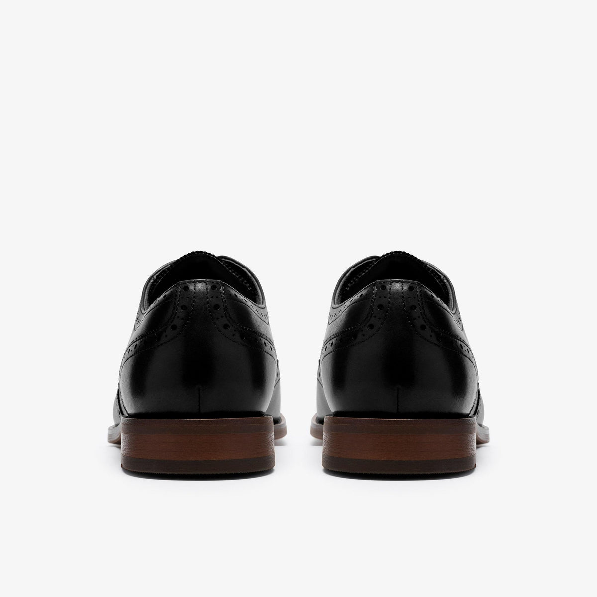 Bowburn Tip Shoes Black Leather - US 9716