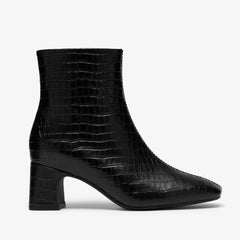 Black Crocodile